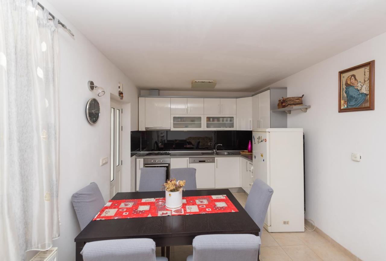 מאקרסקה Villa Violeta With Amazing Sea View מראה חיצוני תמונה